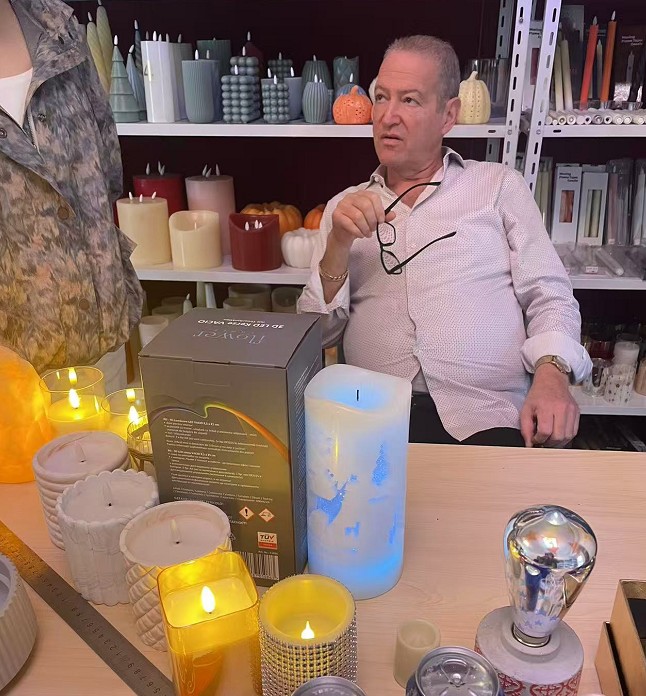 Ningbo Weizhi Electronics Feliciter Delivers New Batch of customized LED Home and Holiday Decor Orders